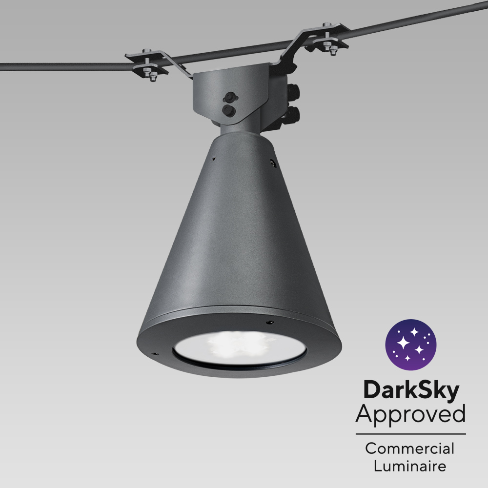 Illuminazione Urbana  Apparecchio per illuminazione urbana catenaria dal classico design di forma conica